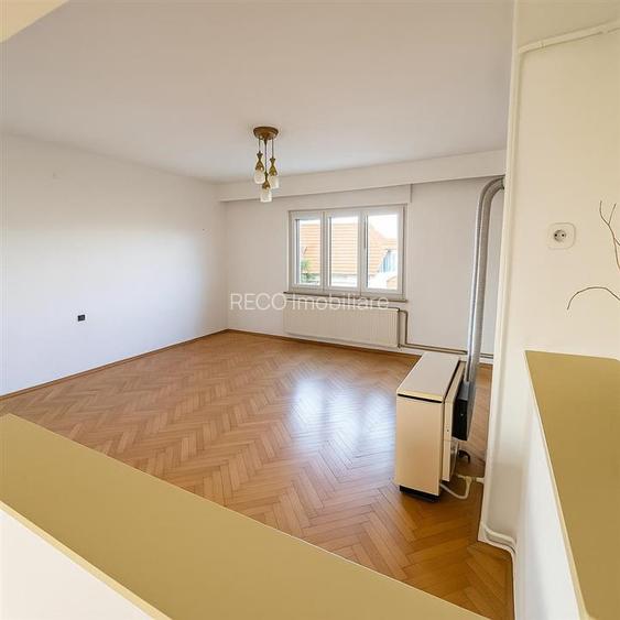 RECO Casa P+E cu 2 apartamente, garaj si curte proprie in Marghita - 4