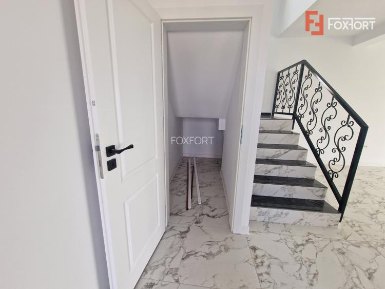 Duplex de vanzare cu 3 camere si teren de 309 mp - Recas - 18