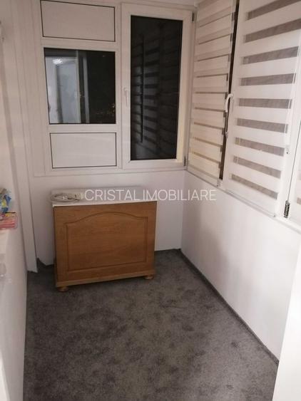 Vanzare apartament 3 camere in Titan, RENOVAT, 5 min metrou Grigorescu si IOR - 8