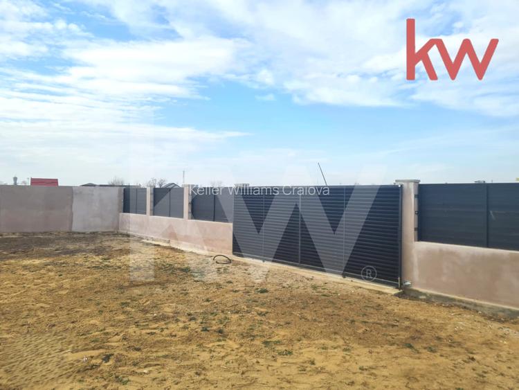 Casa parter, constructie solida, teren generos – Carcea, zona Metro - 11