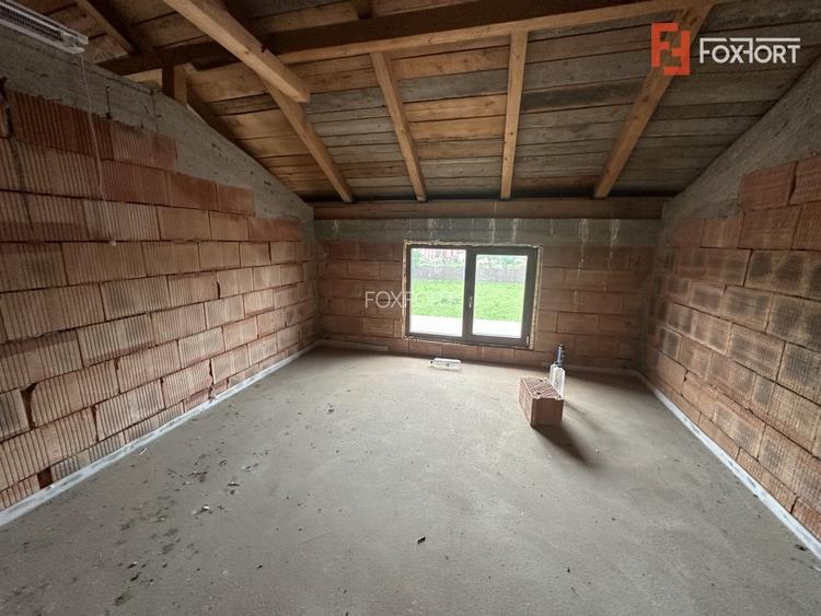 Casa individuala cu 12 camere, 400 mp utili - Bucovat - 22