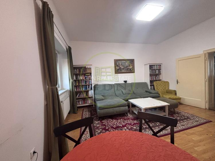 Se vinde casa la pret de apartament, zona centrala, str. Lupeni. - 12