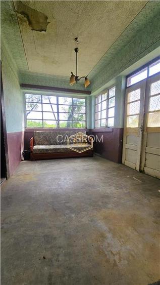Casa cu teren intravilan de 2.211 mp | Centru, comuna Apa - 11