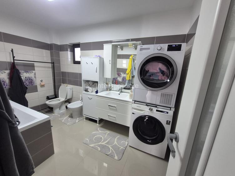 Casa 4 camere Mobilata si Utilata cu Panouri solare si Batarie, Miroslava - 13