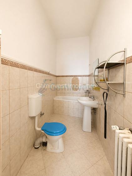 Apartament cu 3 camere de vanzare, Oradea, zona ultracentrala, aproape de teatru - 5