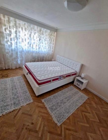 Apartament cu 2 camere semicentral, Tatarasi - 320 EUR - 2