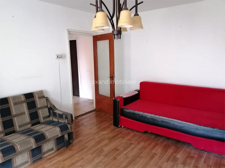 Apartament decomandat cu doua camere zona Calea Bucuresti - 3