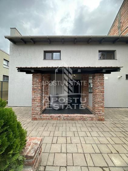 Casa individuala cu 4 camere,2 bai,mobilata,Calea Lipovei - 30