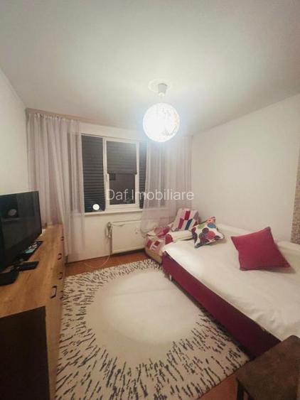 106900 euro - 3camere-70mp- etaj 3 -metrou brancoveanu - 7