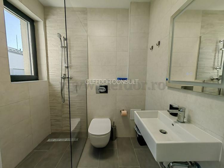 Vila in complex rezidential cu Piscina - 6
