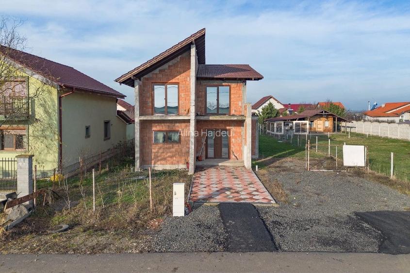 Casa/vila de vânzare cu 5 camere  - 4