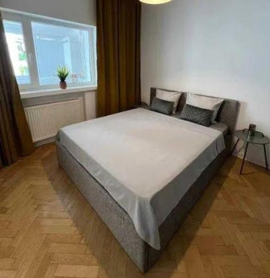 Apartament 2 Camere,Calea Victoriei,Romana,Metrou,Amenajat,centrala,mobilat
