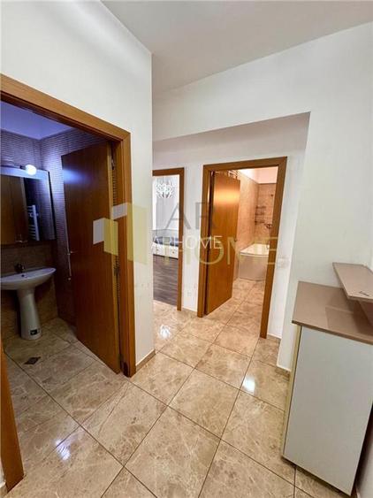 Vanzare apartament 3 camere, bloc 2016, Ploiesti, zona 9 Mai - 15