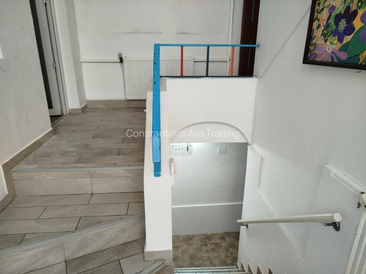 Libera spatiu mare si parcare in vila cu prestanta in locatie eleganta Pache !!! - 10