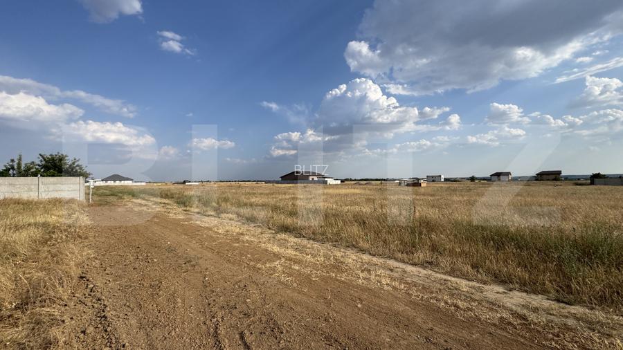 Parcele teren de 566 mp, front dublu de 30 m, utilități, zona Selgros - 3