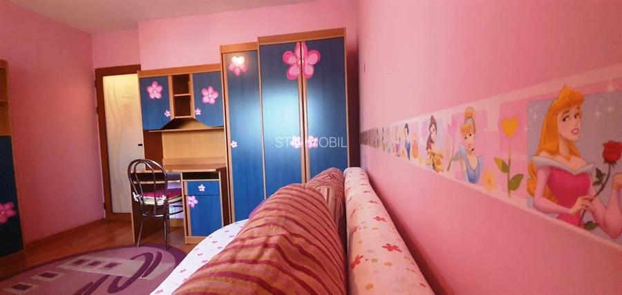 Apartament 3 camere decomandat 2 bai Nicolina - Gradinita nr. 1 - 6
