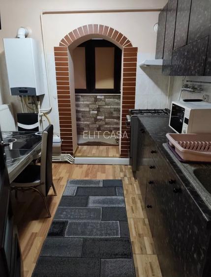 Apartament cu 2 camere, DECOMANDAT, zona Dacia - 2