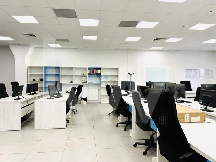 Spațiu birouri de închiriat/all inclusive/priveliște panoramică/etaj lV+etaj V - 2