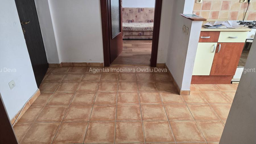 Vand apartament 3 camere in Deva, zona Piata Victoriei, etaj 3, mobilat - 7