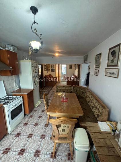 De închiriat apartament spațios – zona Precista - 2