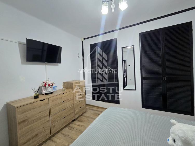 Casa individuala de vanzare, 4 camere, 2 garaje, Lipovei - 13