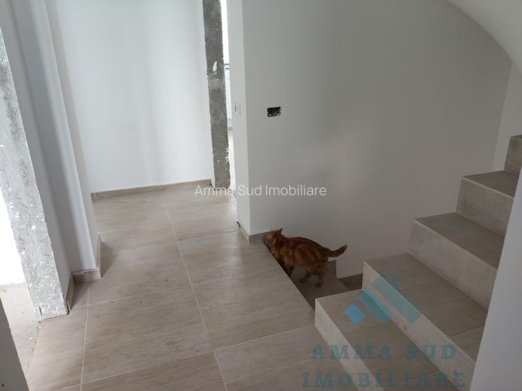 Vila P + 1 + M - 5 camere - 140 mp utili - Sos. Oltenitei DN 4 / A0 - 11