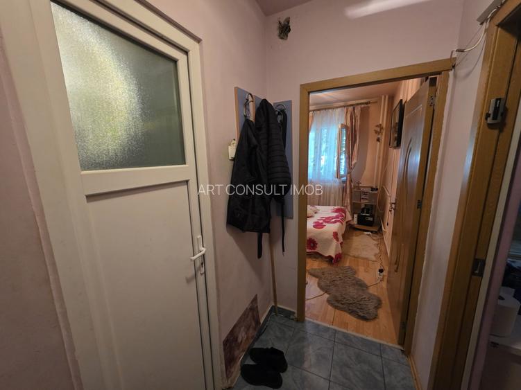 Apartament 2 Camere | Aparatorii Patriei | Decomandat | Bloc Reabilitat | Metrou - 9