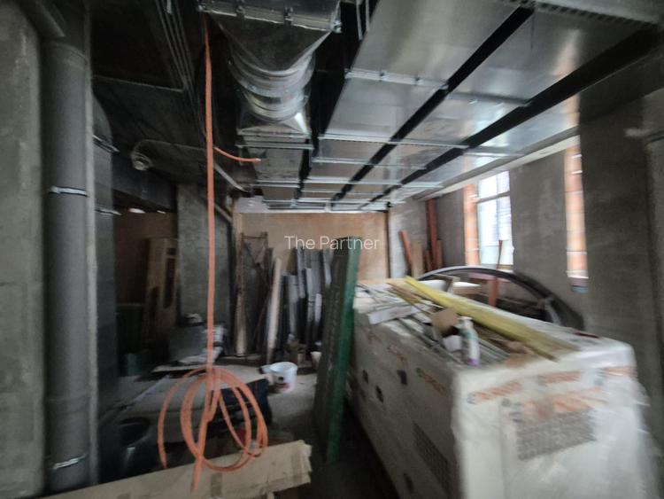 SPATIU COMERCIAL DE VANZARE - SEMI CENTRAL - 8