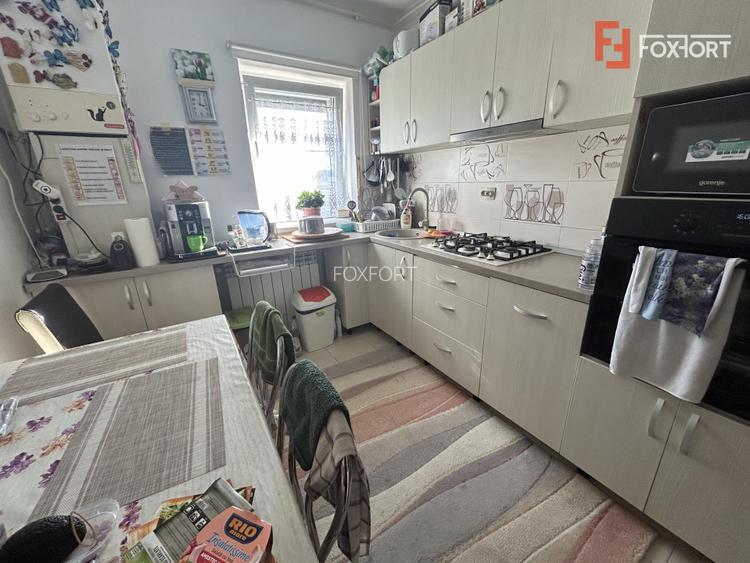 Apartament de vanzare cu 3 camere, la parter - zona Sag - 8