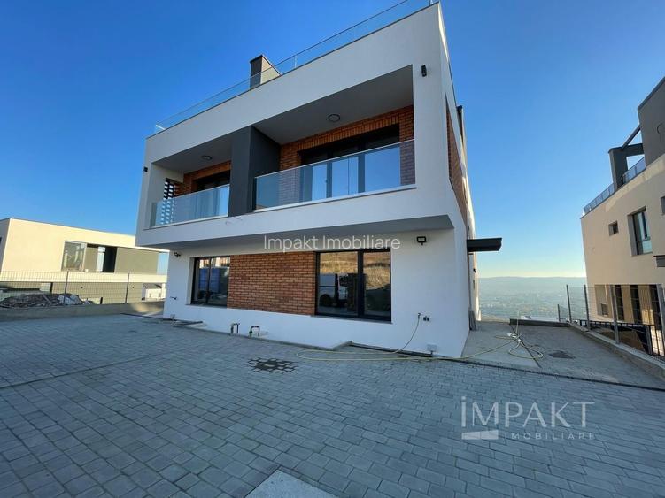 Duplex modern cu terase rooftop și vedere panoramica în Voronet - 2