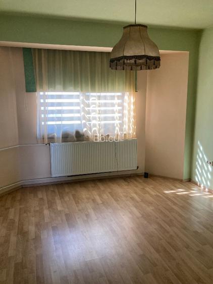 Casă parter +2 etaje si mansarda,la parter spatii comerciale deja inchiriate - 7