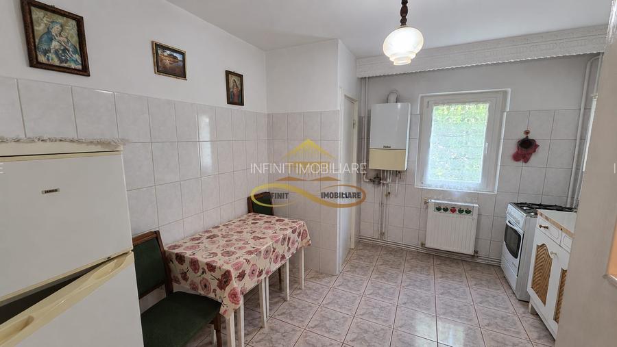 Apartament cu 2 camere decomandat de vanzare Neagoe Voda - 2
