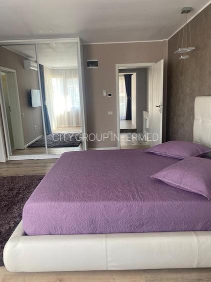 Mamaia Nord - Vila tip duplex P+2 , pe partea marii , la doi pasi de plaja - 4