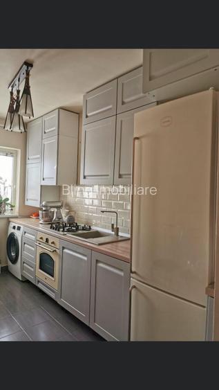 Apartament cu 2 camere decomandate,etaj intermediar si parcare inclusa - 2