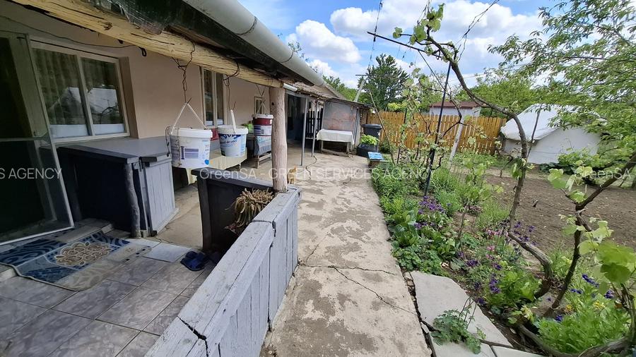 Casa paianta locuibila. Teren 1772 mp, desch. 30 ml. Asfalt, curent, apa, canal. - 5