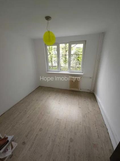 Ozana -Titan- Apartament 3 camere decomandat - 2