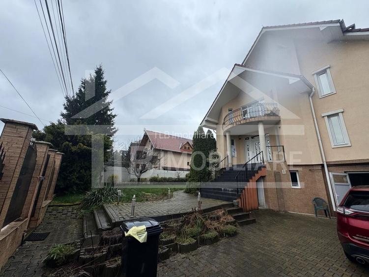 Vila cu 6 camere, 420mp,  teren 720mp, parcari, Zona Shopping City - 2