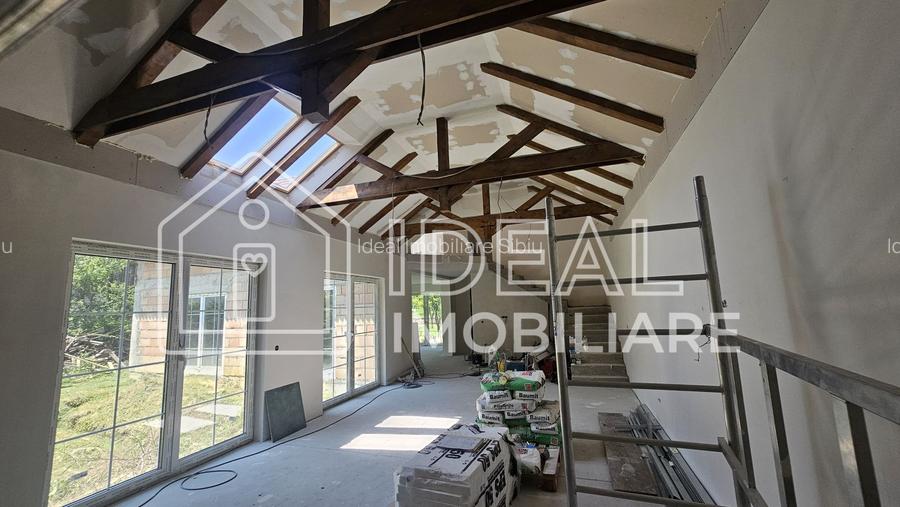 Casă Individuală de Vânzare | In Cisnădioara | 900 mp teren | 187 mpu - 17