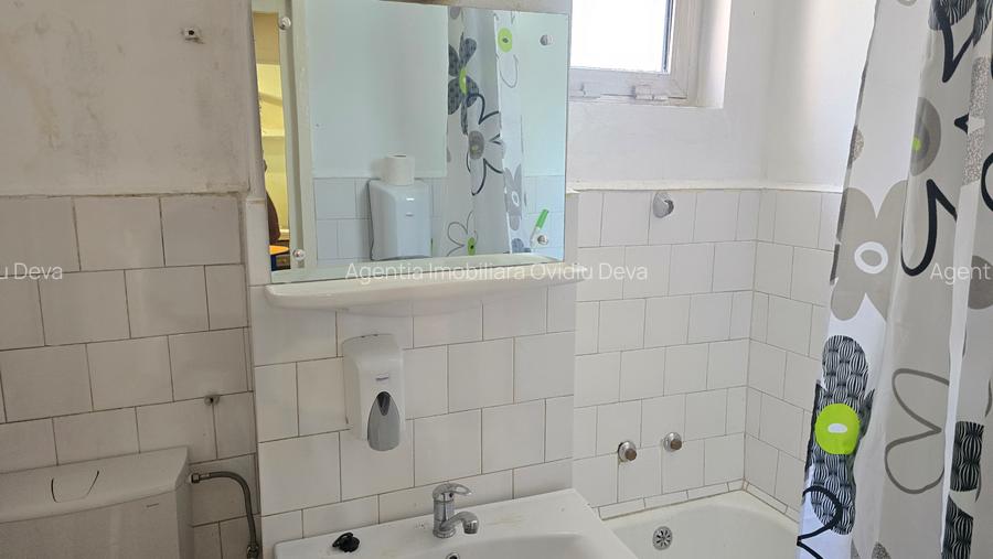 Vand spatiu comercial in Deva, zona ultracentrala ( I. Maniu) - 8