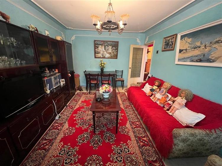 Apartament 3 camere  de vanzare  Dancu,