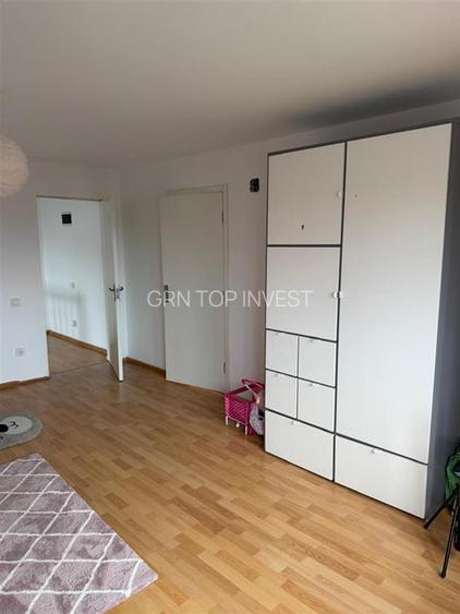 Casa cu 6 camere 2 bai si 1030 mp teren in Viile Sibiului - 8