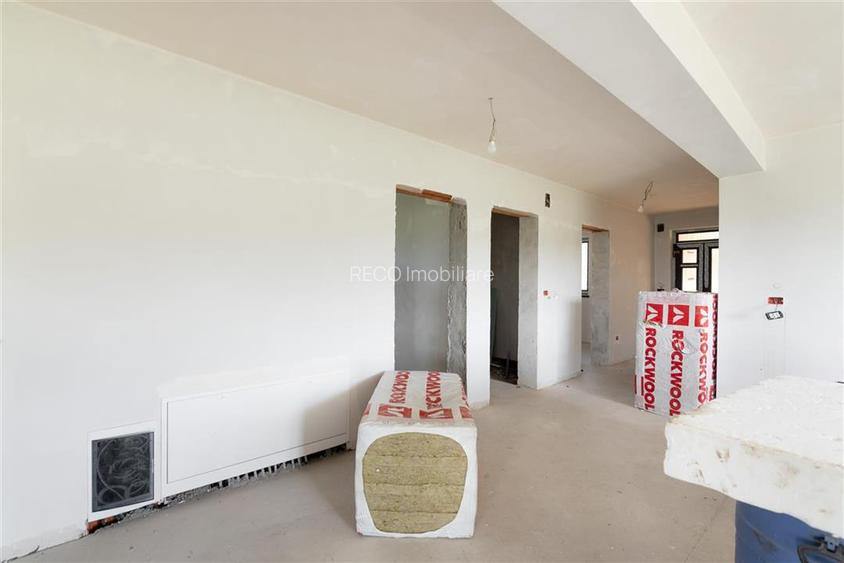 Casa cu living+3 camere cu panorama si teren mare pe Sofiei - 13