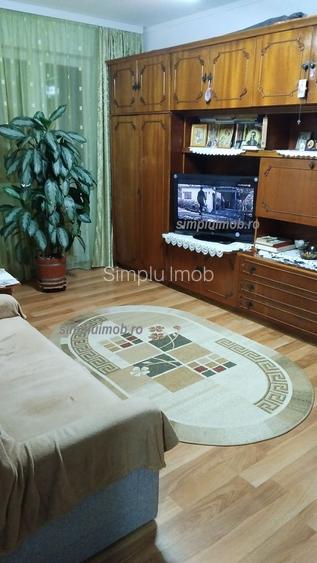 Decomandat 2 Camere Etaj 1 Bloc 1978 - Parc Titan - 6