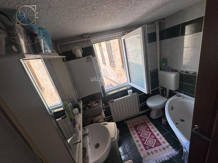 Garsoniera -Piata Rosetti - 13