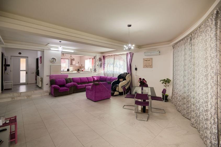 Cladire de vanzare in zona de nord 390 mp, curte generoasa - 4