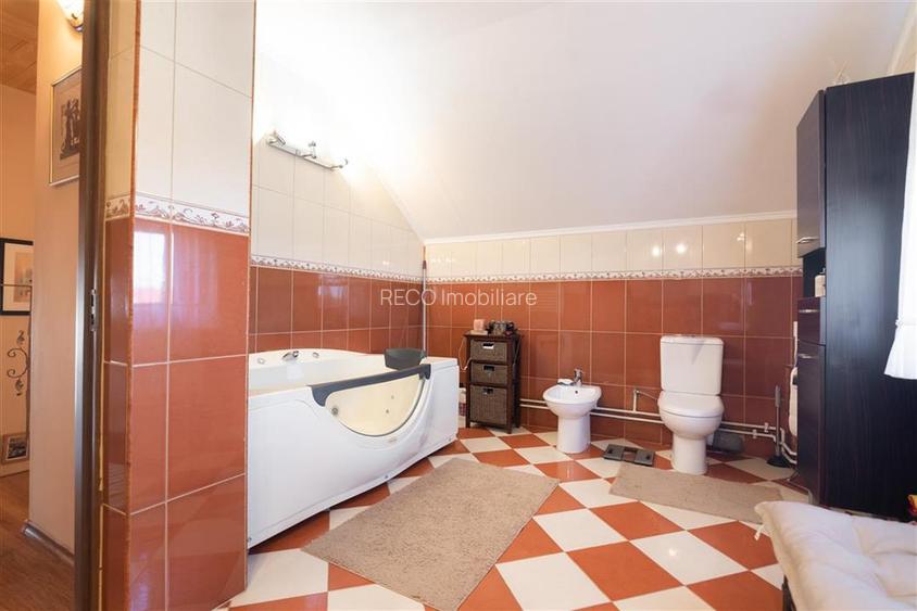 RECO Casa P+M cu 4 camere+living+loc de luat masa in Santion - 28