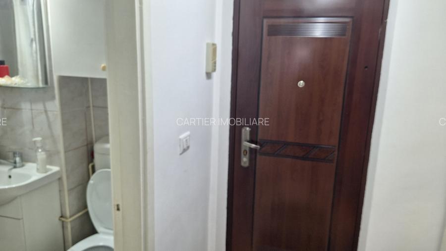 Vand Garsoniera Astra - 2