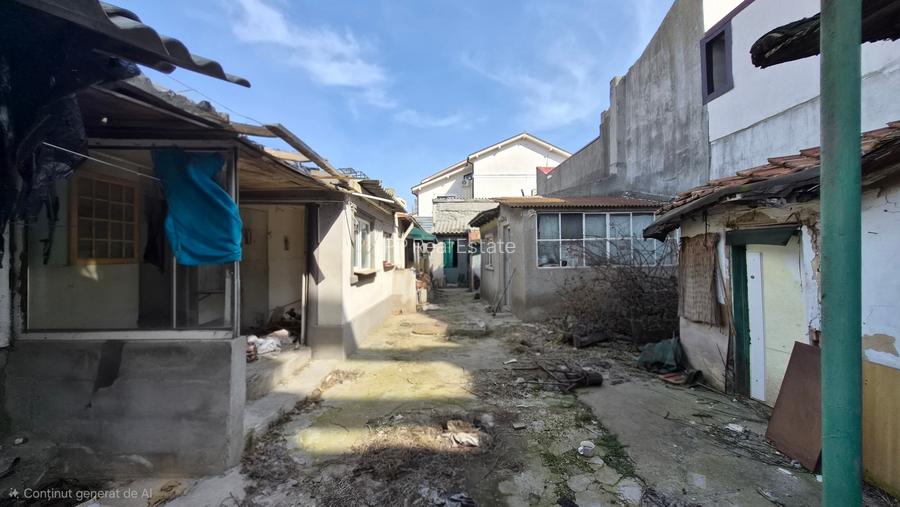 Faleza Nord - Teren Suprafata totala 458 mp + casa demolabila (210 mp) - 3