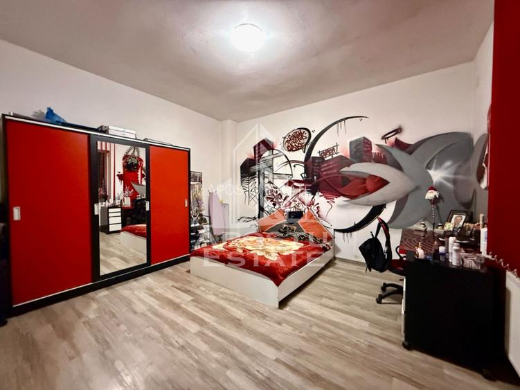 Casa cu 5 camere de vanzare, acces auto, zona Lunei Timisoara - 3