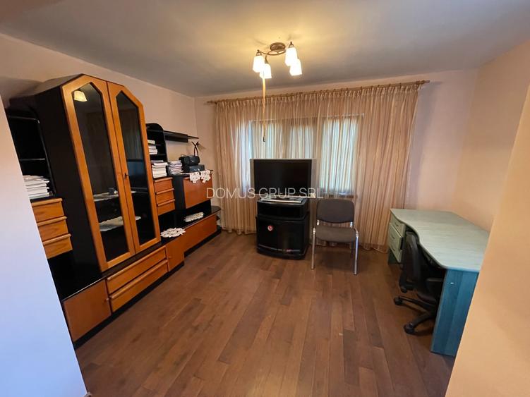 Oferim spre închiriere vilă S+P+et1, 6 camere - 3